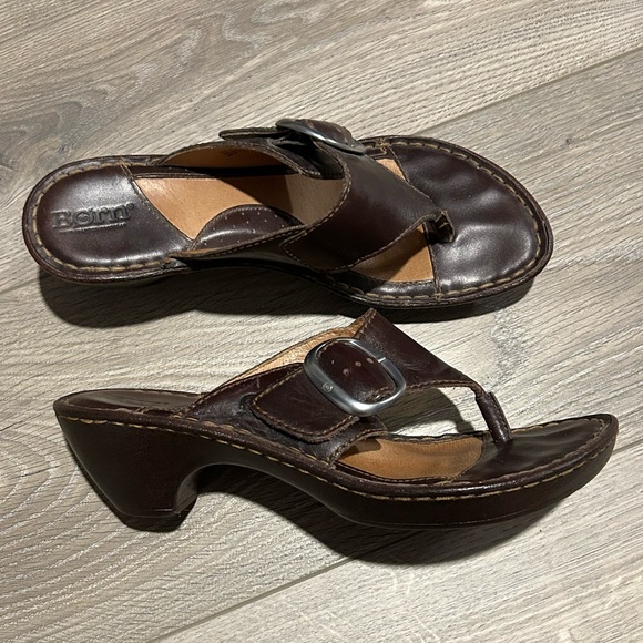 Born brown leather Thong sandals Buckle Size 7 - Picture 2 of 12